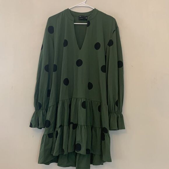 Asos green henley collar tiered dress black circles  gathered wrists Size 8 EUC - Picture 4 of 8